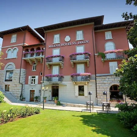 Hotel Amadria Park Sveti Jakov 5*