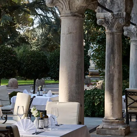 호텔 Amadria Park Sveti Jakov 5*